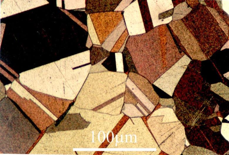 Titán Szerkezetvizsgálat Optikai mikroszkóp:
