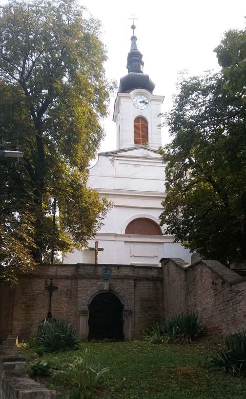ÖRÖKSÉGÜNK ÖRÖKSÉGÜNK Római katolikus templom Római katolikus plébánia Dőri-kastély Kálvária A falu Szent Lőrinc tiszteletére szentelt római katolikus Utcavonalon, a fésűs beépítéshez illeszkedő,