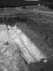 11. kép: A római kori telep kerítőárkának szakasza a 10. munkaterületen Fig. 11: A segment of the fencing ditch from the Roman Period settlement on work site No. 10 A 16.