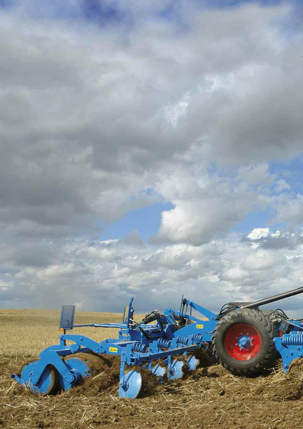 LEMKEN megőrzi a jót Nagy kioldóerő karbantartás mentes túlterhelés védelemmel Teljes felületen az első sekély tarlóhántásnál Bild verkleinern!