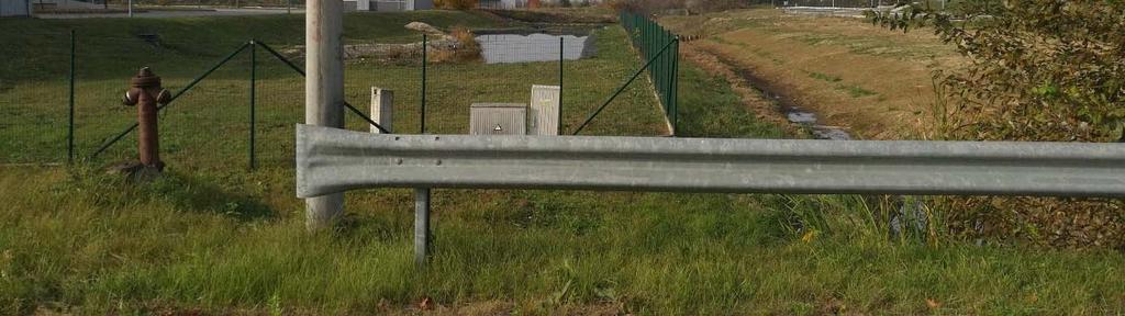 zöldfelület helyezkedik el.