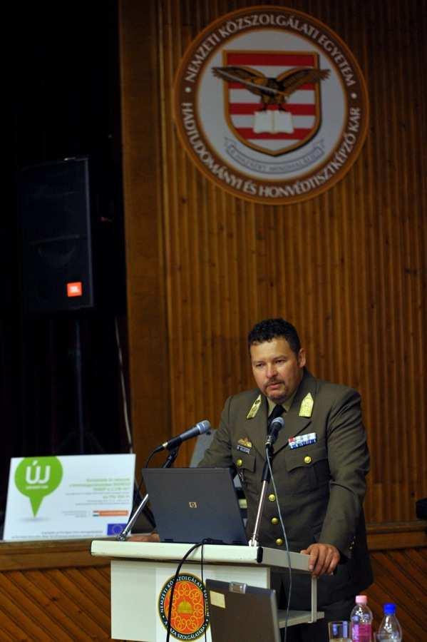 A konferencia házigazdája Dr.