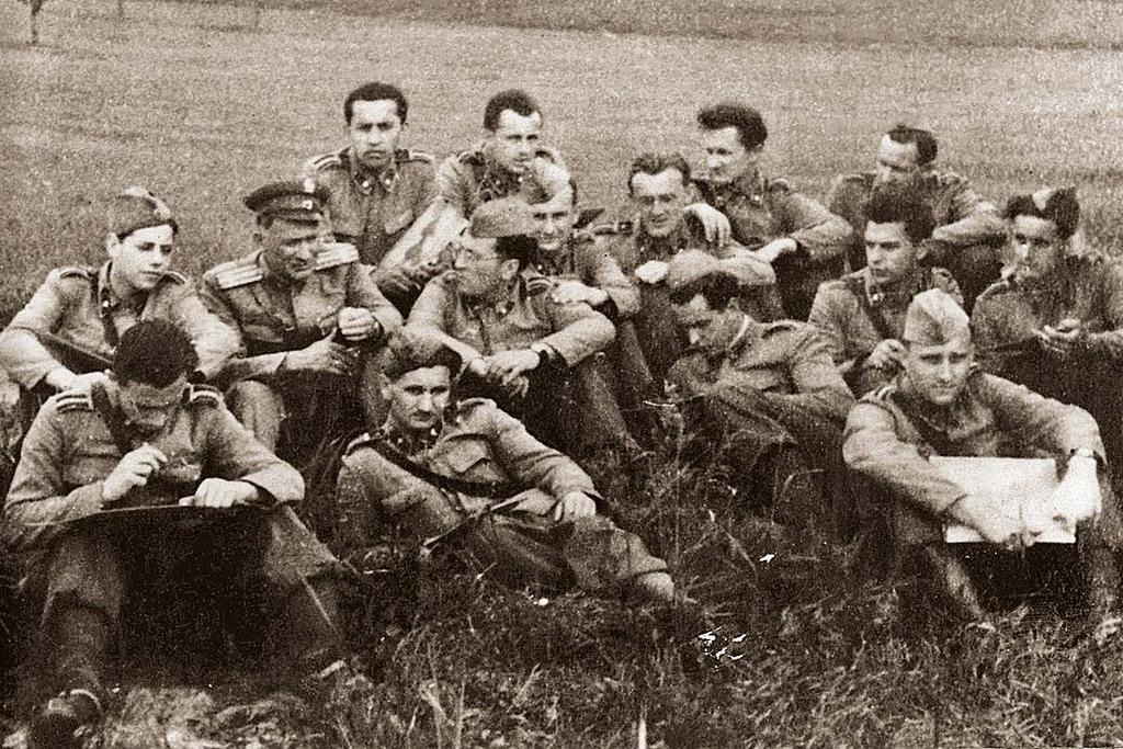 egységesítése a Szovjetunióban alkalmazott előírások szerint; Jugoszlávia területéről 1:50 000 méretarányú térképek készítése