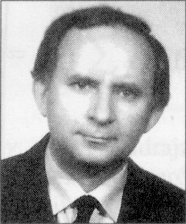Tóth Gyula egyetemi docens 1, 2, 1 BME Általános- és Felsőgeodézia Tanszék 2 MTA-BME Fizikai Geodéziai és Geodinamikai Kutatócsoport 3 Eötvös Loránd Geofizikai Intézet 4 Geodetic Survey Division,