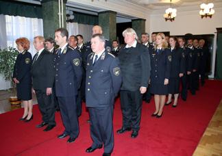 2006. OKTÓBER 18. A Rendõrtiszti Fõiskola Bv. Tanszékének II. évfolyamos nappali tagozatos hallgatói Dr. Pallo József bv.
