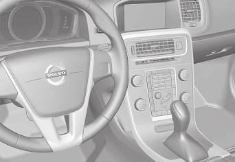 ELINDULÁS ÉS VEZETÉS ECO hajtásmód* Az ECO a Volvo innovatív funkciója az automata sebességváltóval felszerelt autókhoz, amely képes a járművezető vezetési stílusától függően, akár 5%-os