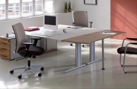 Ehhez a korszerű irodakoncepcióhoz nyújt hatékony és intelligens megoldást a CL bútorcsalád A lábszerkezetek sokfélesége lehetőséget ad könnyed