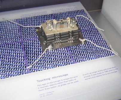 atomról-atomra. Nem diffrakció-limitált módszerek.