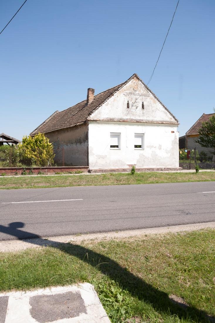 0 Történeti településrész A Petőfi Sándor utca mentén kialakult történelmi beépítés tipikus