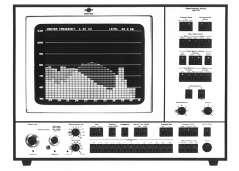 Mondhatjuk, hogy ez a készülék egy komplett szinuszos gerjesztés-válasz hangfrekvenciás laboratórium 200 khz-ig, csak a vonalírót kell mellé tenni. És ez a gép 1969-ben már készen volt!