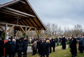 iskolában és az óvodában A 24.