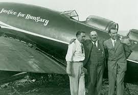 12. ábra. Endresz György és gépe a Lockheed Sirius.