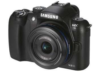 aktuális Samsung NX10 DSLR teljesítmény kompakt házban Új fényképezőgép-kategóriát alkotott a Samsung: a teljes egészében saját fejlesztésű, cserélhető objektíves, de nem tükörreflexes rendszerű