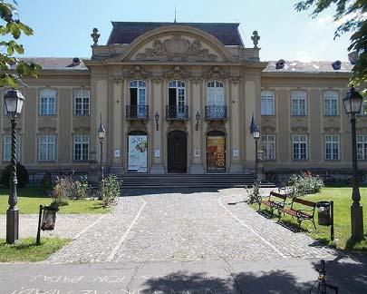 bombatámadás során a tárlat egy jelentős része elveszett, 2011-ben az Év Múzeuma címet nyerte el.