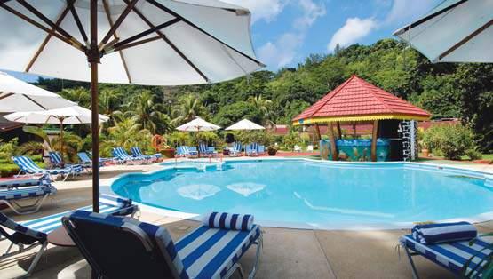 Seychelle-szigetek Berjaya Praslin Resort Praslin Igazi mennyei búvóhely, csodálatos természeti