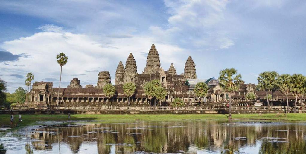 Az Indokínai-félsziget keleti felének három országa, Vietnám, Laosz és Kambodzsa természeti szépségeivel és egyedülálló építészeti kincsekkel bûvöli el az ide látogatót.