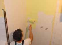 Često se koriste brza rješenja, kao nanošenje obične mase za izravnavanje na zidove i zatim bojanje perivim bojama.