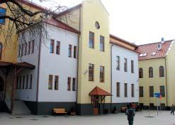 Tervezô: EU-PLAN Kft., Fullér Attila vezetô tervezô 42 A Rozgonyi Úti Általános Iskola 1911-ben épült.