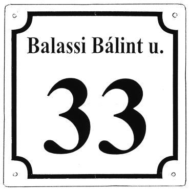 9 4. számú melléklet Házszámtábla A házszámtábla külső mérete: 200x200 mm, típusa: díszkeretes acéllemeztábla. A szövegfelület mérete: 130 150x130 mm között változik.