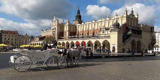 LENGYEL BARANGOLÁS 2018. szeptember 27-30. (4 nap / 3 éjszaka) 1. nap: Budapest Besztercebánya Árvaváralja Krakkó Indulás Budapestről a kora reggeli órákban.