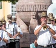 augusztus 12. Zenélő kultúrudvar Székesfehérvár, Oskola utca www.fehervaripolgarok.fw.hu augusztus 16. 19.30 óra Magna Cum Laude Székesfehérvár, Zichy színpad www.kiralyinapok.szekesfeherver.