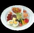 füstölt sonka, paprika, paradicsom tál, 1 adag vaj, fott tojás, paprikakrém, 1 bagett kosár HUNGARIAN BREAKFAST