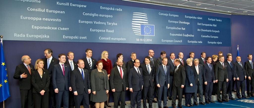 Az Európai Tanács csúcstalálkozója Az uniós tagországok állam- és kormányfőinek csúcstalálkozója Évente legalább 4