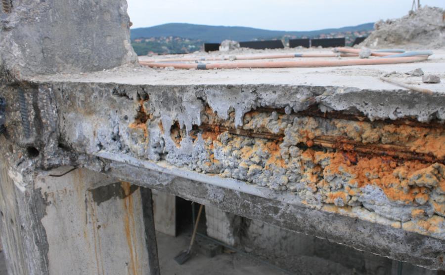 épületnek, amiről a csak a patológiai jellegű szerkezetbontás közben szereztünk