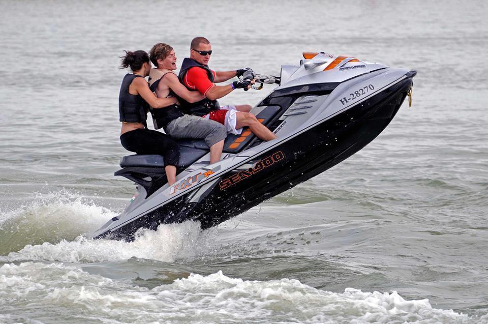 Jet-ski