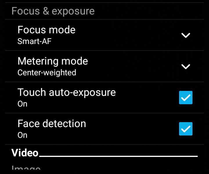 Fókusz és expozíció Engedélyezze a Touch auto-exposure (Érintéses auto.
