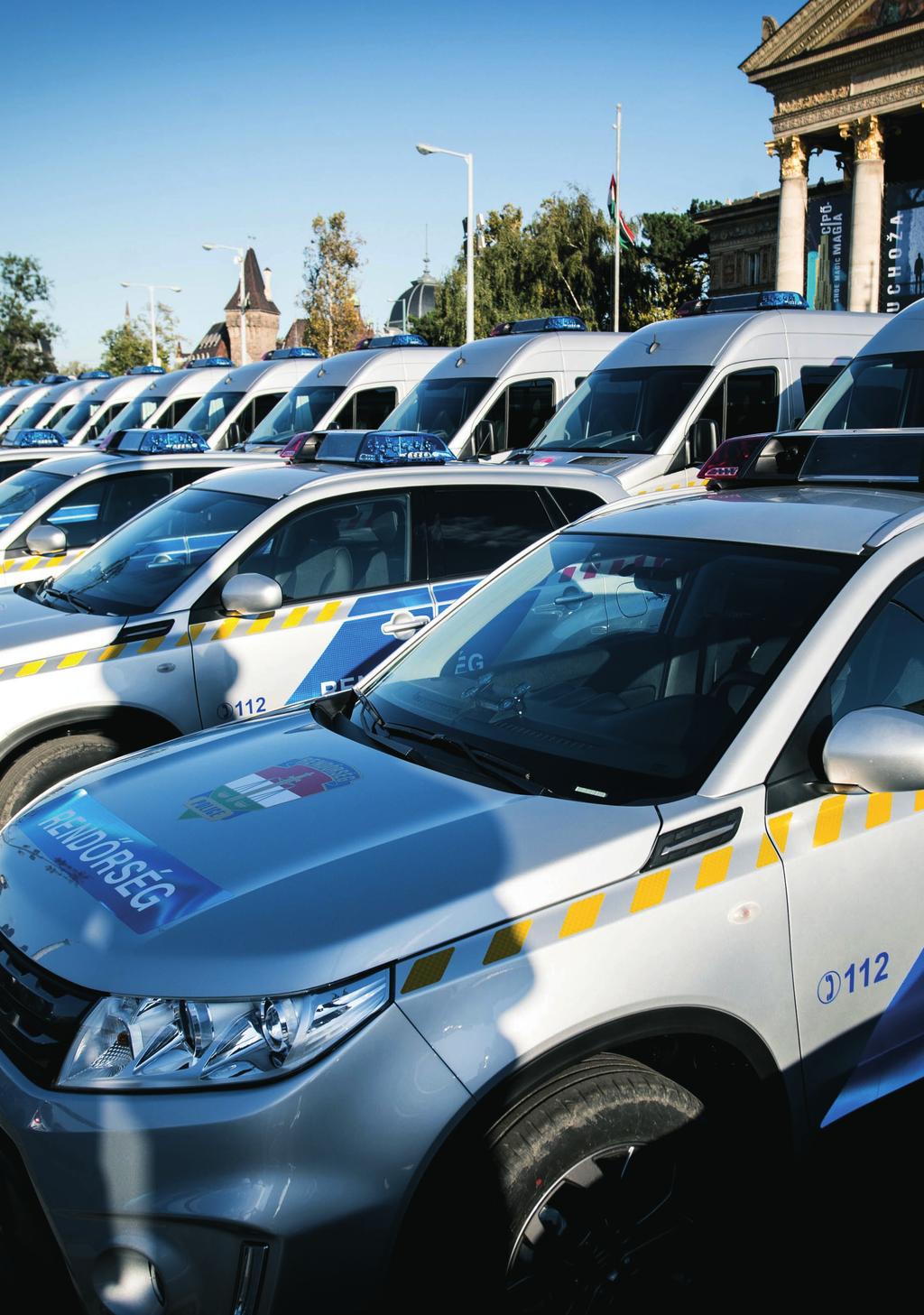 10 A rendőri jellegű személygépkocsipark átlagos életkora 6,4 évről 2,4 évre csökkent.
