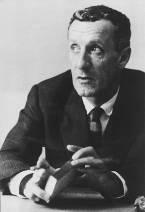 M. Merleau-Ponty (1908-1961) Maurice Merleau-Ponty határozza meg pontosabban a fenomenológiai teret.