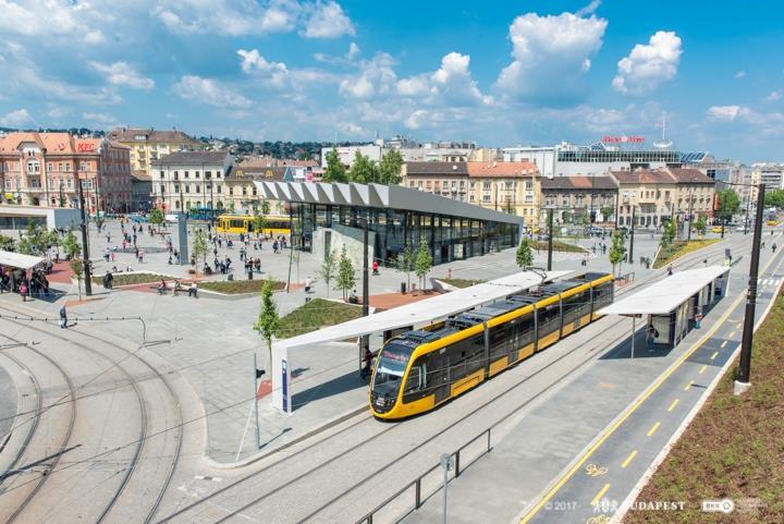 Villamos járműpark fejlesztés II. ütem A járműfejlesztés fő paraméterei 26 új CAF villamos (21 normál és 5 hosszú) leszállítása A projekt összege kb.