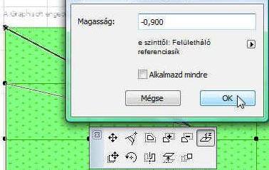 szabad sarkától a WC melletti bejárat felé átlós irányban felfelé.