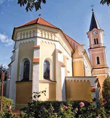 Az áhitat terei Religious heritages Római katolikus templomok Sarlós Boldogasszony Plébániatemplom - Fő u. 57.; Neoromán, 1903. Szent Lőrinc templom - Szépvölgyi u.; Modern, 1995.