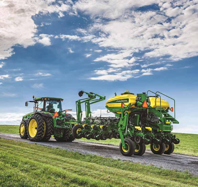 John Deere szemenkénti vetőgépek INTELLIGENS FUNKCIÓK KIMAGASLÓ TELJESÍTMÉNY PONTOS MÉLYSÉGTARTÁS PRECÍZ MAGLEHELYEZÉS KÉPESSÉG-NÖVELÉS ÉS KIBŐVÜLŐ FUNKCIÓK ÚJDONSÁG: EXACTEMERGE VETŐGÉP A John Deere