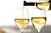 Vinuri albe - White wines - Fehér borok Jidvei Traminer demidulce/ semi sweet/ félédes 750ml / 11% / 35.00 Lei Fetească Albă demisec / demi-sec/félszáraz 750 ml / 12% / 35.