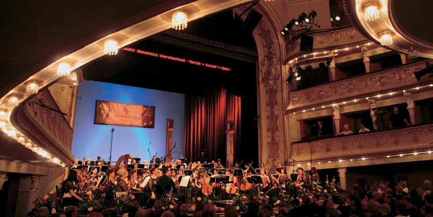 Fesztiválok Fesztiválok A Miskolci Nemzetközi Operafesztivált 2000-ben azzal a céllal alapították, hogy Miskolcot és a térséget bekapcsolja a nemzetközi zenei élet vérkeringésébe.