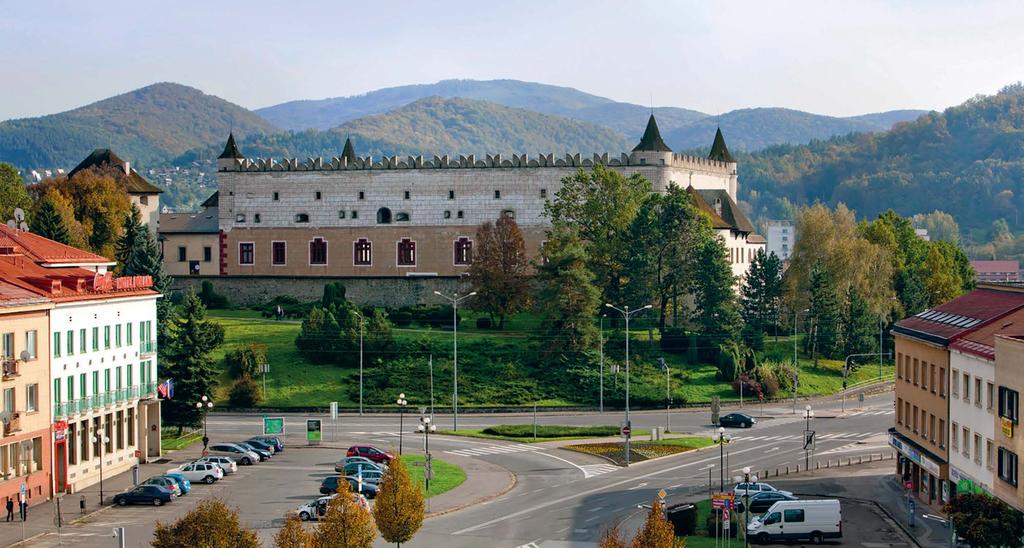 Kráľovská, Rytierska a Stĺpová sieň sa prenajímajú a slúžia na rôzne koncerty či spoločenské akcie, v kaplnke sa