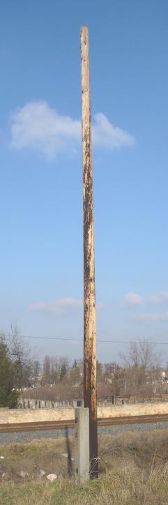 Új építés esetén egyrészt az építési utasítás, másrészt a tervező által számított terhelés határozta meg, hogy egy betonlábas vagy két betonlábas távbeszélő oszlop épüljön.