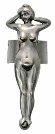 GYŰRŰ / RING francia, 1900 körül, tűzaranyozott bronz, nő pillangószárnyakkal ábrázolással, állítható méret French, around 1900, firegilded bronze, woman with butterfly wings imagery, adjustable size