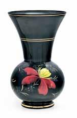 TÉGELY, 2 DB / JAR, 2 PIECES francia, 1900 körül, formába fújt, csiszolt, maratott üveg, dugóval, apró csorbulással French, around 1900, glass blown into a shape, etched cork, with small chip m: 16