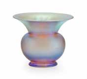 század, öntött üveg fújt talprésszel Europe, 20th century, cast glass with blown bottom m: 12 cm 648. VÁZA / VASE Skandináv, 20.