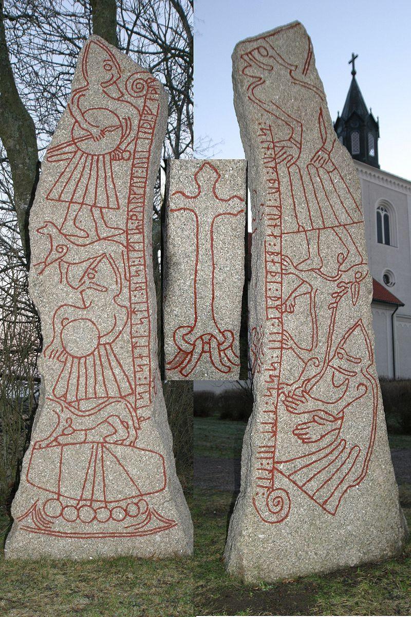 A ledbergi rúnakövek gazdag epikus rajzolatúak A vikingek hite szerint a titkos tanok félszemű istene, Odin ajándékozta nekik ezt az írásformát. A legrégebbi rúnaírásos feliratok kb.