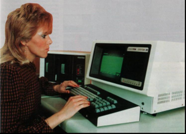 (a VDDS továbbfejlesztésének eredményeképpen, a ) VT 20 ügyviteli kisszámítógép a KGST legelső nagy sorozatban gyártott mikroszámítógép rendszere.
