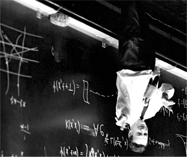 Feynman tanít, a világ egyik legjobb elõadójára Bill Gates angolul emlékezik. (https://www.youtube.com/watch?v=woojh6oyaxe) Gajzágó Éva fordításában, a Magvetõ Kiadó Gyorsuló idõ sorozatában.