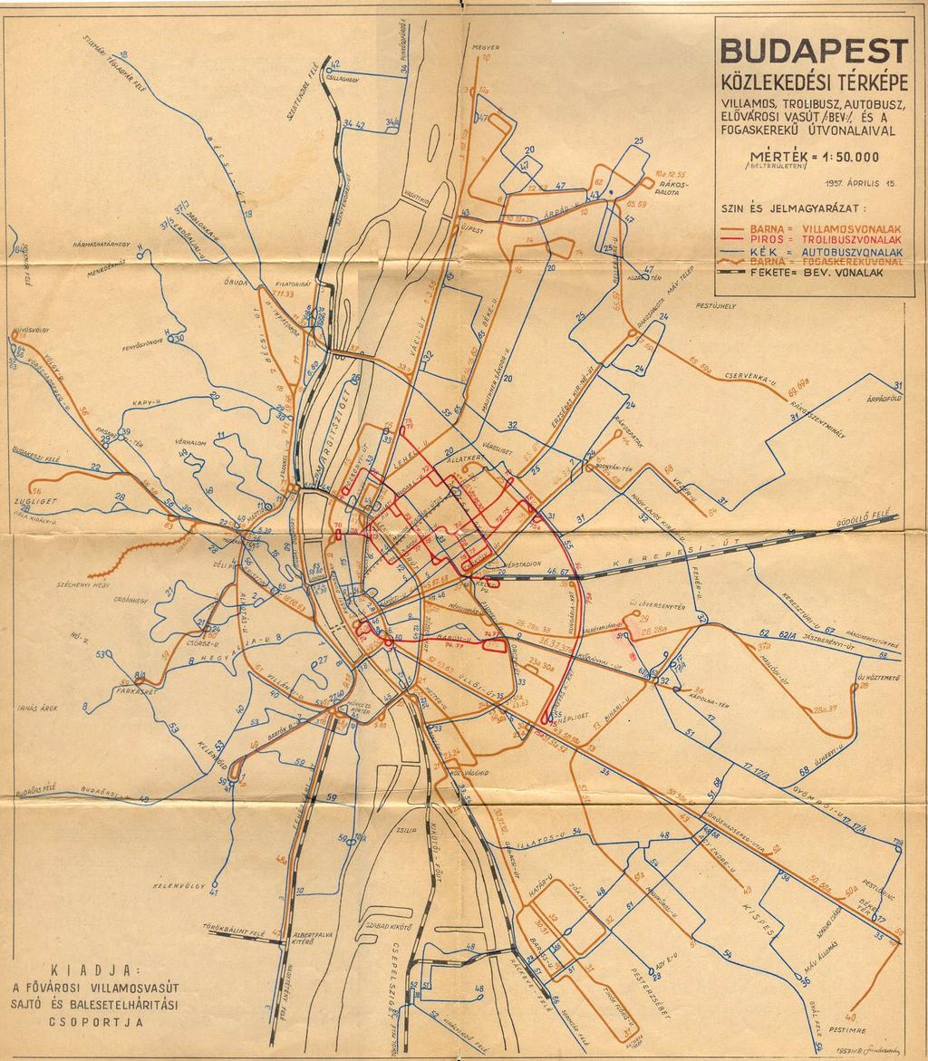 1957-ben adta ki a Fővárosi Villamosvasút a vonalhálózati térképét (15. ábra). A térkép a Duna vonalát, a közlekedés szempontjából fontosabb névírást és a tömegközlekedés vonalait ábrázolja.