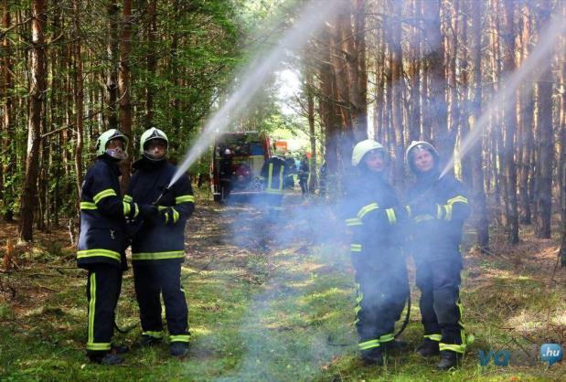 A Kapornaki ÖTE tagjai 2016 május 4-én ellátogattunk Csepregre, ahol a csepregi önkéntes tűzoltók meghivására részt vettünk a tűzoltók védőszentjének Szent Flóriánnak ünnepén.