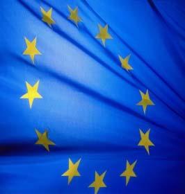 Az éves ellenőrzési terv összeállítása során figyelembe kell venni a rendelkezésre álló információkat arra vonatkozóan, hogy az európai uniós támogatások intézményrendszerének más, ellenőrzést végző