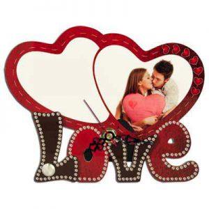 Love Asztali Óra Ajándék utalvány Bármire felhasználható Love Feliratú Asztali Óra, akár 2 db